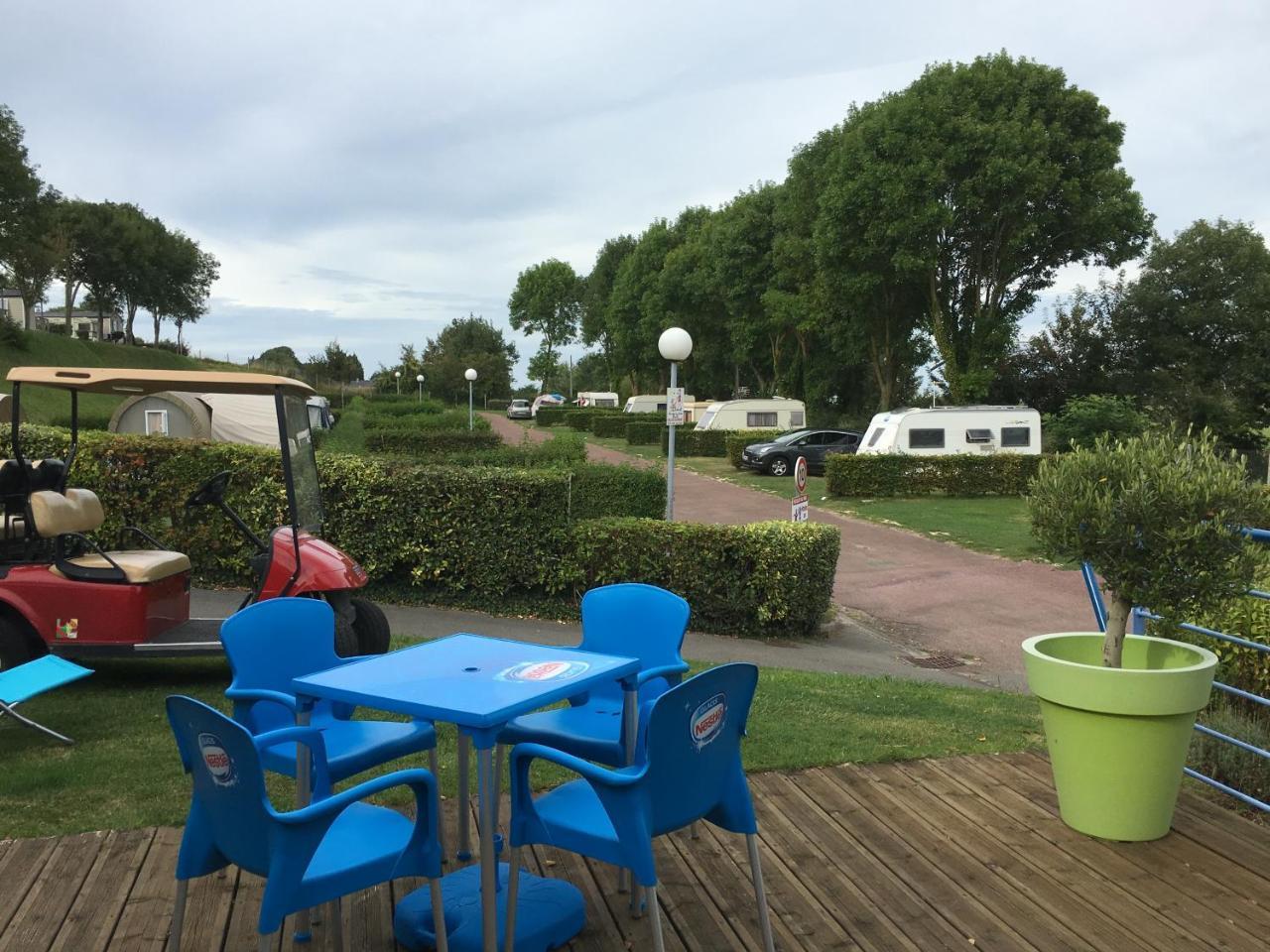 Camping Le Mont Joli Bois Criel-sur-Mer Exterior foto