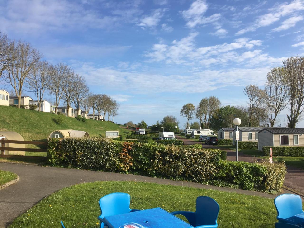 Camping Le Mont Joli Bois Criel-sur-Mer Exterior foto